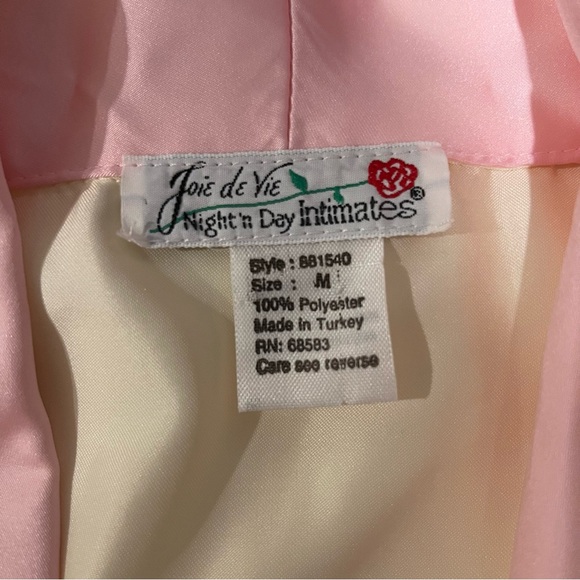 Vintage Satin Embroidered Floral Pajama Set Shorts Top Medium Large Pink Cream - Picture 8 of 8